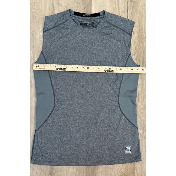 NIKE PRO Combat Dri-FIT Fitted Sleeveless Men's Gray Athletic Top Size M - Picture 4 of 4